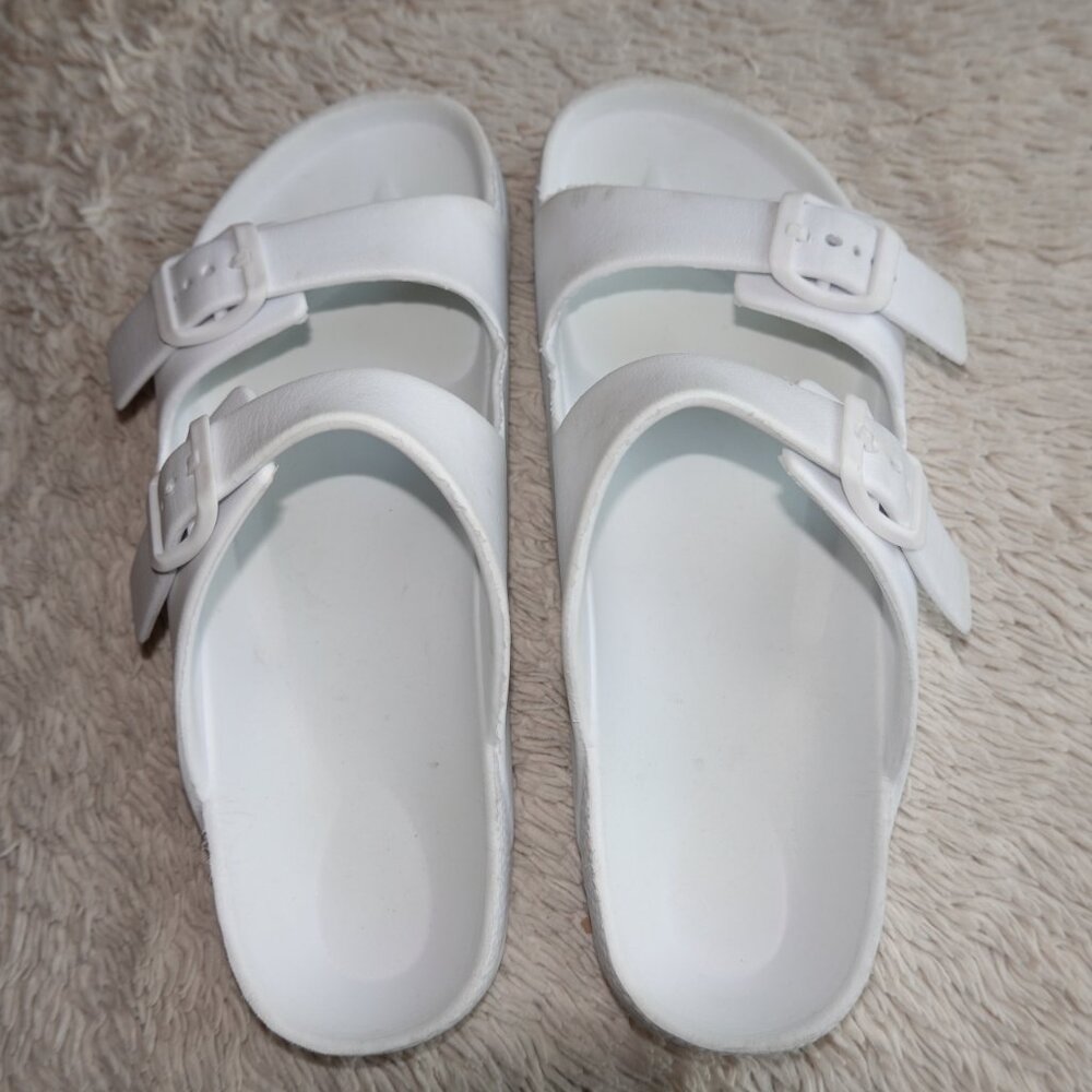 Girls Size 2/3 White Slip On Slide On Double Strap Sandals